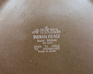 Mikasa Indian Feast Dark Brown DE 800 Vegetable Bowl and Platter