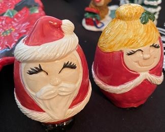 Santa and Mrs Claus Salt and Pepper Shakers