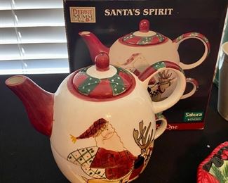 Debbie Mumm Santa's Spirit Teapot