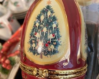 Mr Christmas Musical Egg Ornament