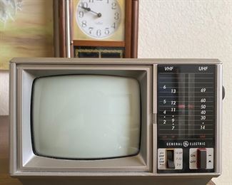 General Electric Portable Television (TURNS ON!)