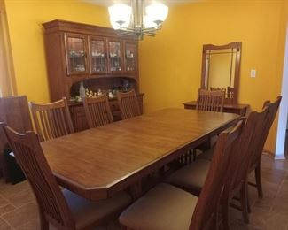 Universal Mission Oak Dining Room Set