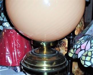 BRASS VINTAGE LAMP GLOBE