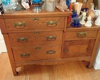 OAK DRESSER W/ MIRROR
