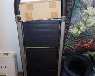 STEP STOOL