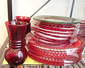 RED GLASS PLATES & VASES