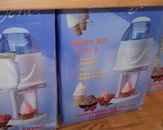 ICE CREAM MAKER