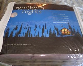 SHEETS - BLANKETS - PILLOWS - PILLOW CASES