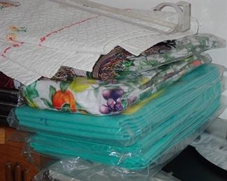 SHEETS - BLANKETS - PILLOWS - PILLOW CASES