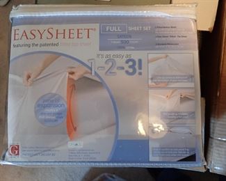 SHEETS - BLANKETS - PILLOWS - PILLOW CASES