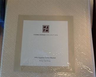 SHEETS - BLANKETS - PILLOWS - PILLOW CASES