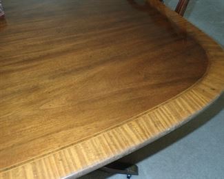 EXCEPTIONAL DINING TABLE WITH DETAILED CHAIRS AND LEAVES