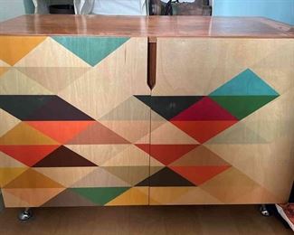 Retro Design Abstract Geometric Design Credenza