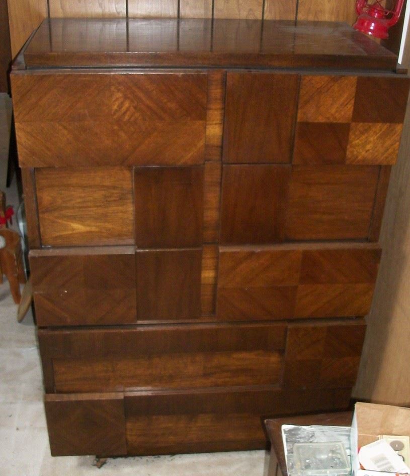 Vintage Lane Brutalist