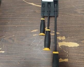 Pittsburgh 3 Piece Pry Bar Set with Hand Grips