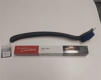 Grill Brush and Grill Mat