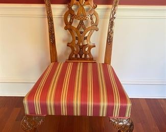 8 mahogany Chippendale-style chairs    