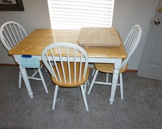 kitchen table with leaf and chairs