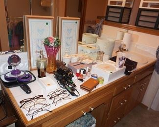 mirrors glasses, personal care items