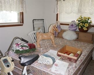 full bed, exercise bike,