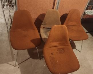 More awesome 70's waiting room chairs
