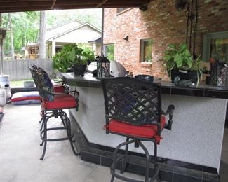 Set of 4 Malibu swivel bar stools