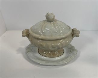 Small Berlin Ironstone Taureen