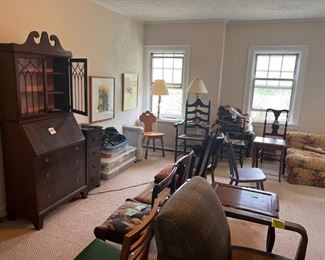 vintage chairs and lamps