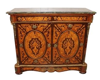 
Lot 568
French style inlaid marble top 2 drawer 2 door console
