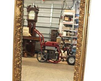 
Lot 605
Antique gold gild carved frame mirror
