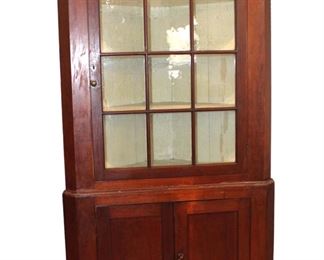 
Lot 618
Antique 2pc mahogany corner cabinet
