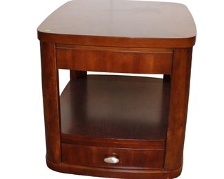 
Lot 631
Contemporary 1 drawer mahogany lamp table
