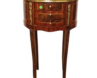 
Lot 646
French style inlaid burl mahogany/walnut 3 drawer stand
