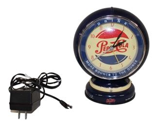 
Lot 723
Vintage Pepsi-Cola alarm clock Unknown if working
