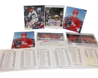 
Lot 732
Lot of signed Sports memorabilia and flip cards 9pc in total
