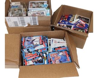 
Lot 736
3 boxes full of mixed sports cards
