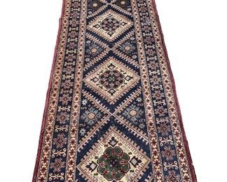 
Lot 821
Semi antique hand stitched wool rug needs cleaning

