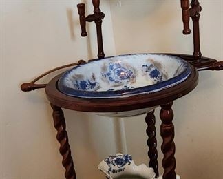 vintage pitcher with wash basin