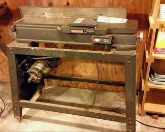 Craftsman 6 inch jointer/planer.   Includes extra blades.
