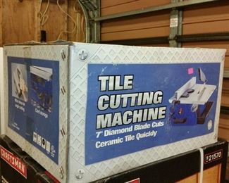 Tile cutter