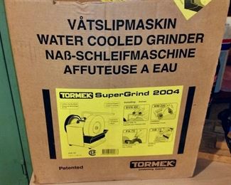 A closer look at the Tormek water cooled grinder