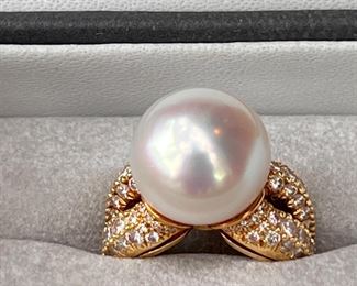 Large 18k South Sea pearl and diamond ring