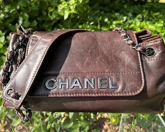 Vintage Chanel brown leather handbag