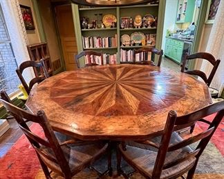 Round/shaped 6’ dining table. This table is AMAZING!