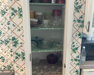 Kitchen Dishware and bakeware