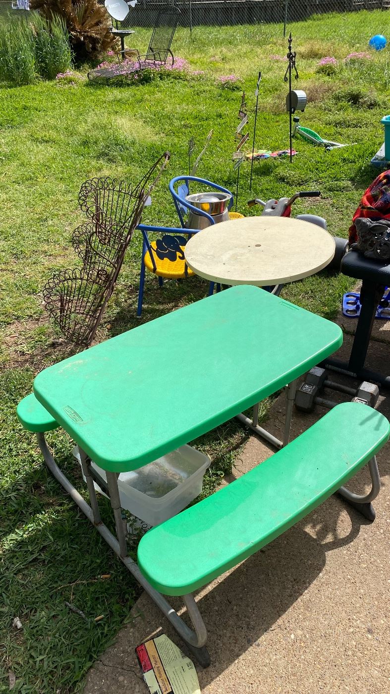 J & J Estate sales in Bossier City, LA starts on 4/26/2023