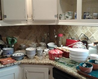 GOURMET KITCHENWARE AND ASIAN BOWLS