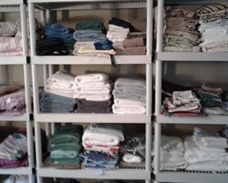 LINENS, SHEETS, TOWELS AND QUILTS
