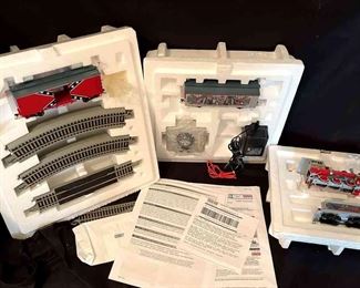 "Spectacular Summer Creek" Graniteville, SC Starts Closing Sat 4/29 8pm. Pickup is Tue 5/2 2-6pm. Click here to see more photos, descriptions, and current bids:&nbsp;https://ctbids.com/estate-sale/21235