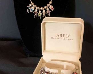 "Spectacular Summer Creek" Graniteville, SC Starts Closing Sat 4/29 8pm. Pickup is Tue 5/2 2-6pm. Click here to see more photos, descriptions, and current bids:&nbsp;https://ctbids.com/estate-sale/21235